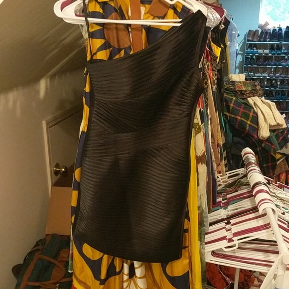 BCBG Max Azria Eden Black Dress - Picture 4 of 4